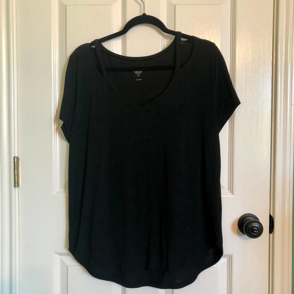 SO Tops - SO Black T-shirt with Cutout Detail - Women's Large